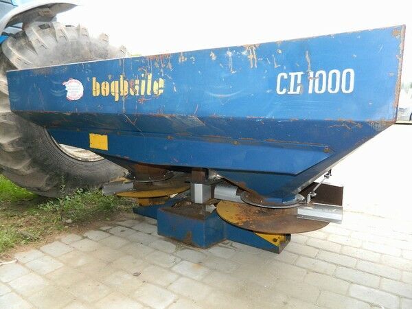 Bogballe CII1000 mounted fertilizer spreader