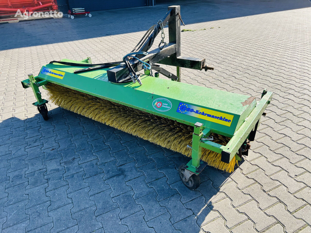 ONBEKEND  Veegmachine hydro aangedreven garden tiller