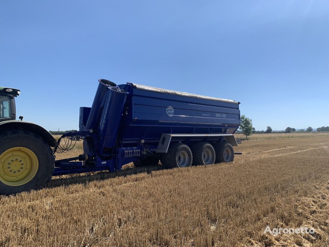 Grain Saver GS-38 Premium Chaser Bin grain cart