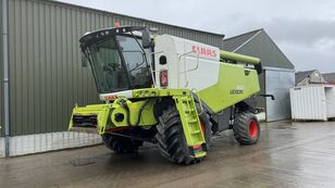 Claas Lexion 650 c/w 770 grain harvester