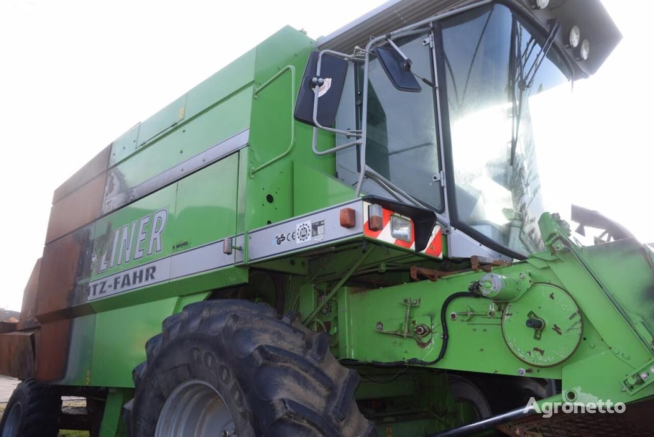 Deutz-Fahr 4075 - Brandschaden grain harvester