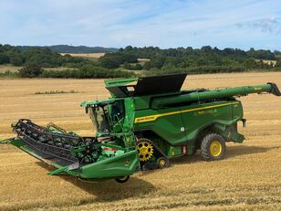 John Deere X9 1000 + HD40X grain harvester