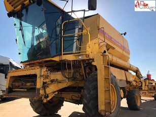 New Holland TX34 grain harvester for parts