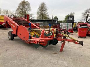 Grimme CS1500 potato harvester