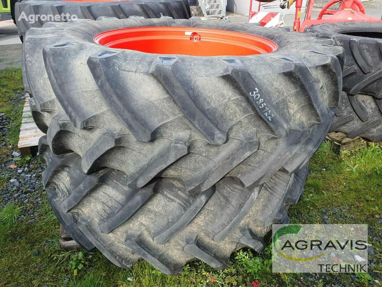 520/70 R 38 tractor tire
