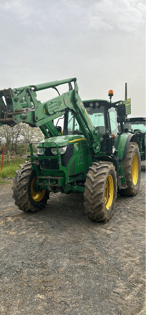John Deere 6110M wheel tractor