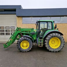 John Deere 6820 wheel tractor
