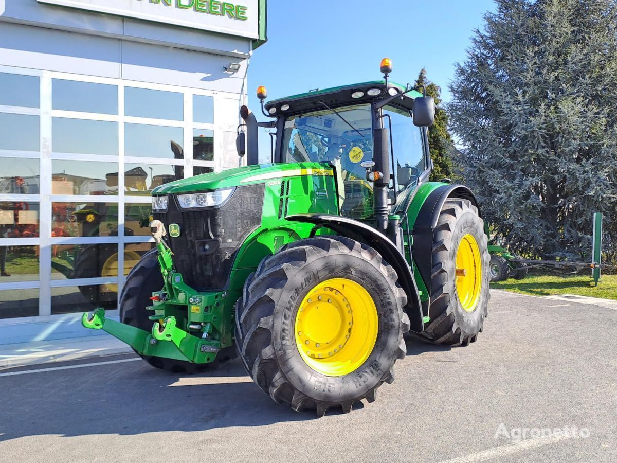 John Deere 7230R wheel tractor
