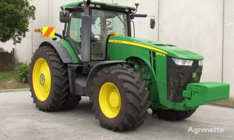 John Deere 8295 R wheel tractor